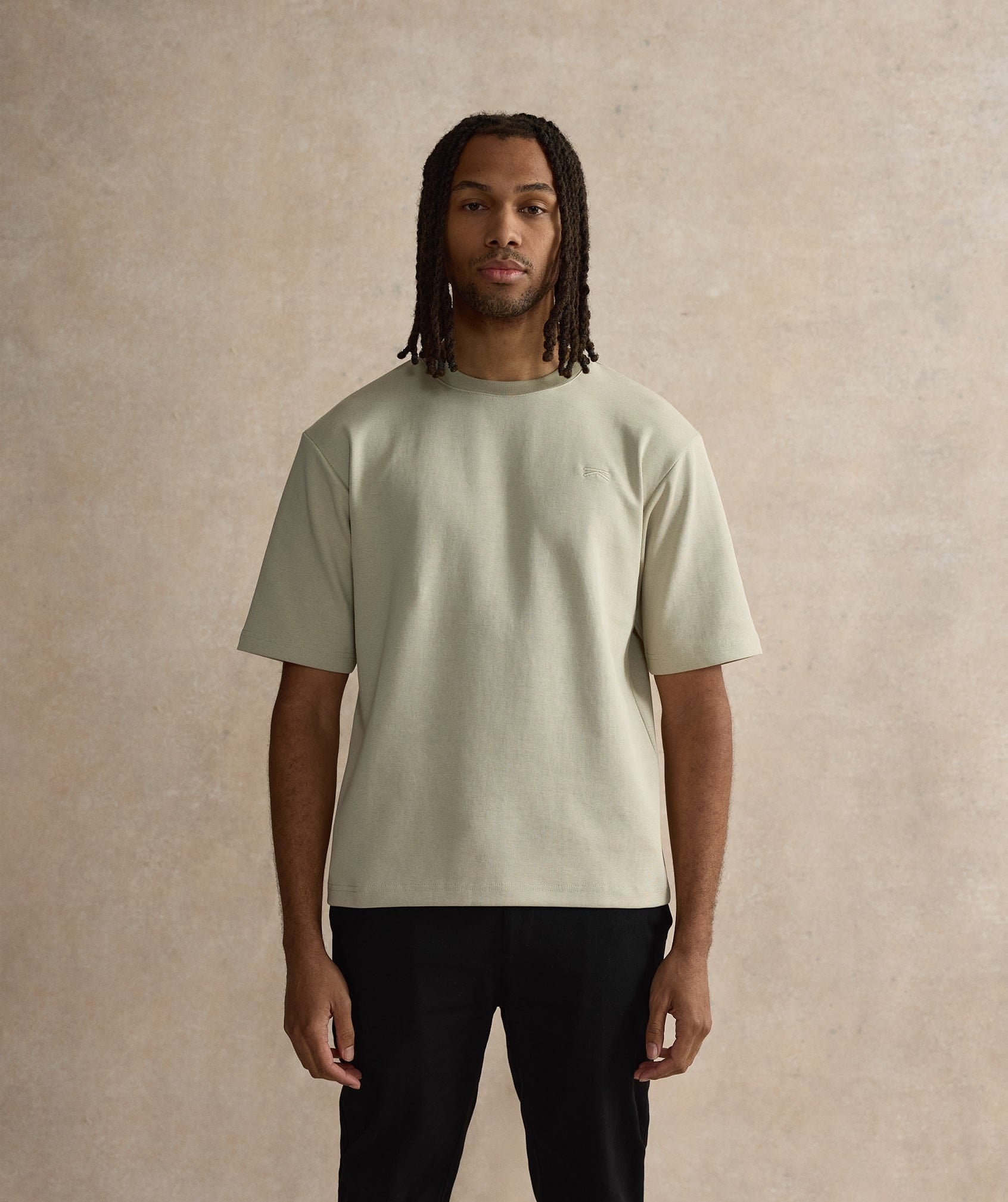 Essential Kalibre Tee - Beige