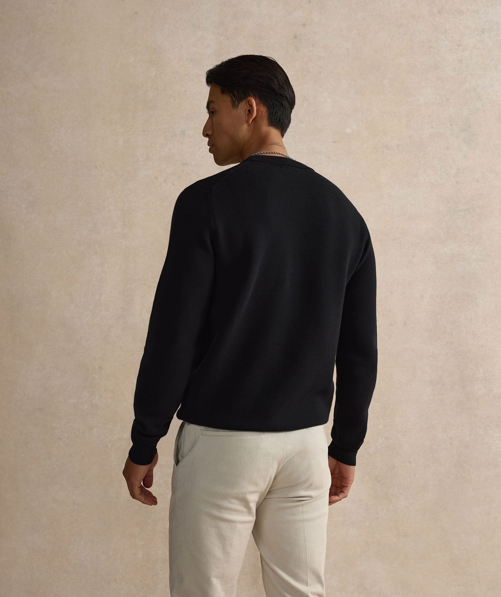 Essential Kalibre Crew - Black