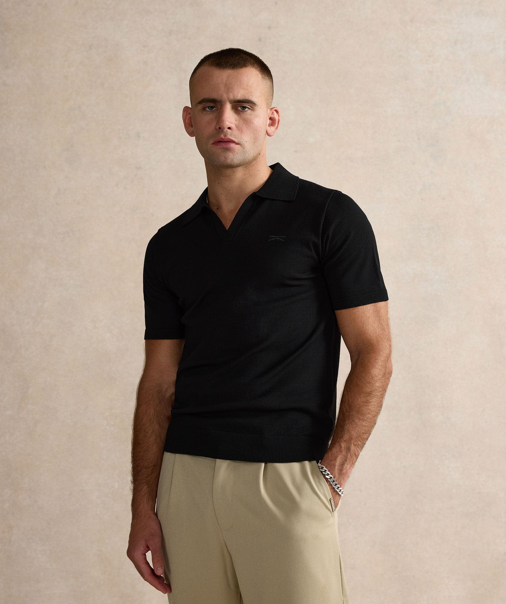 open-collar-polo-shirt-black001.jpg