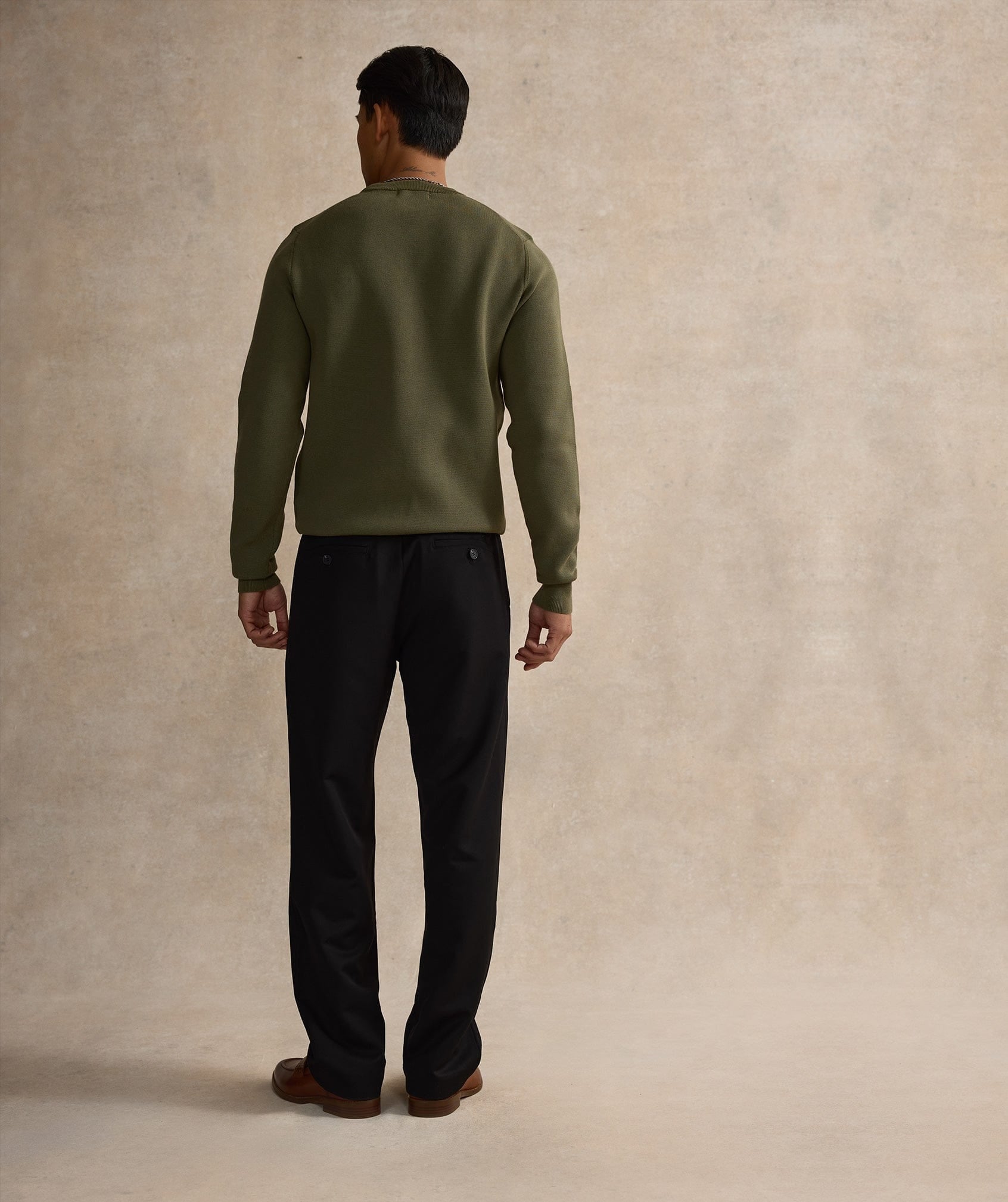 Essential Straight Leg Trousers - Black